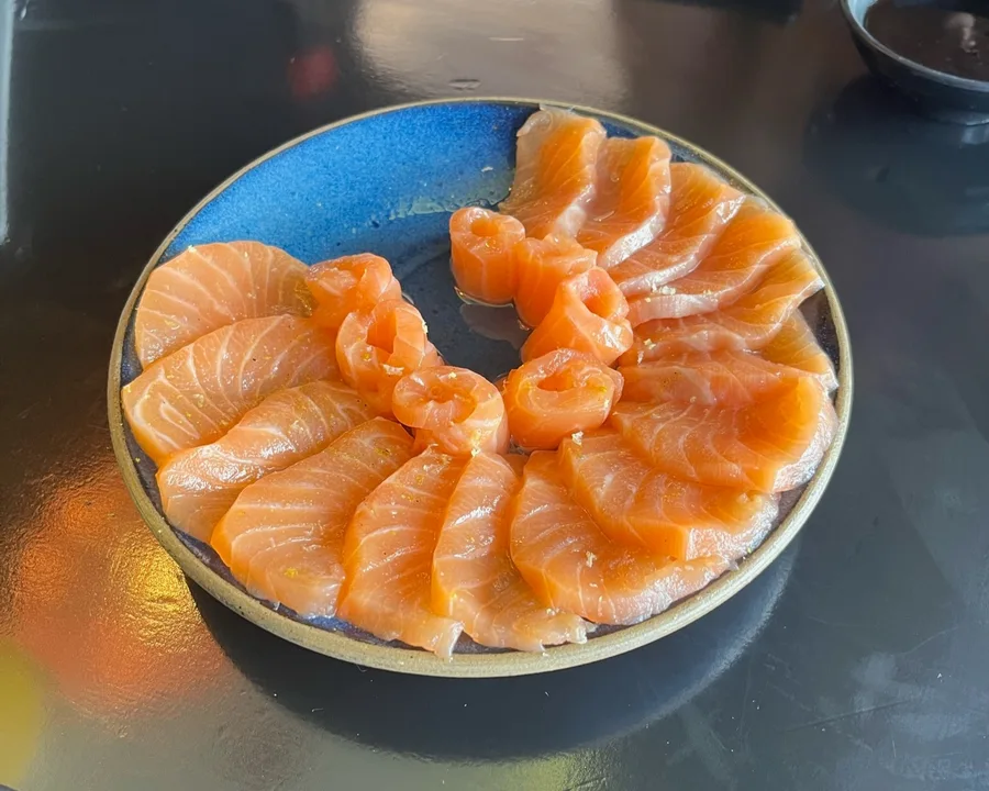 Carpaccio de salmão