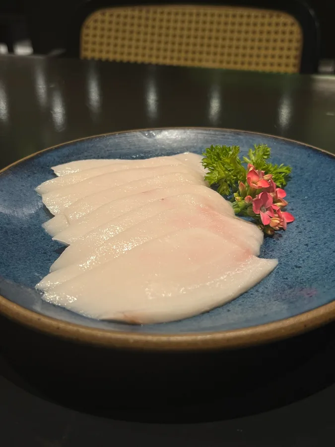 Sashimi de peixe-prego