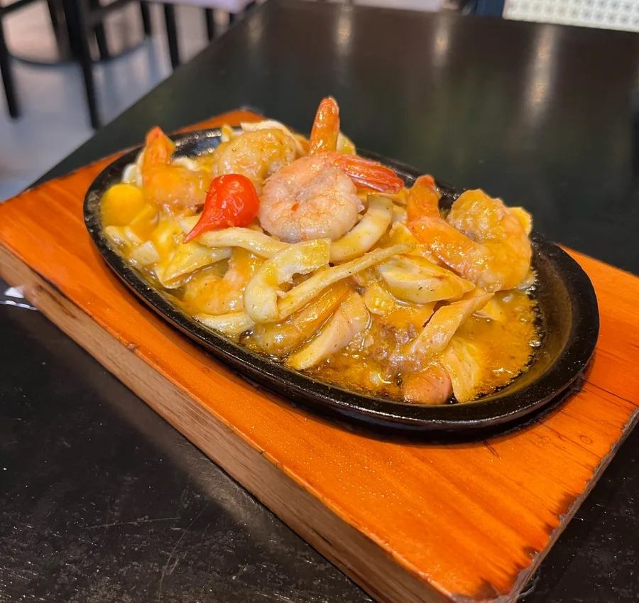Teppanyaki de frutos do mar