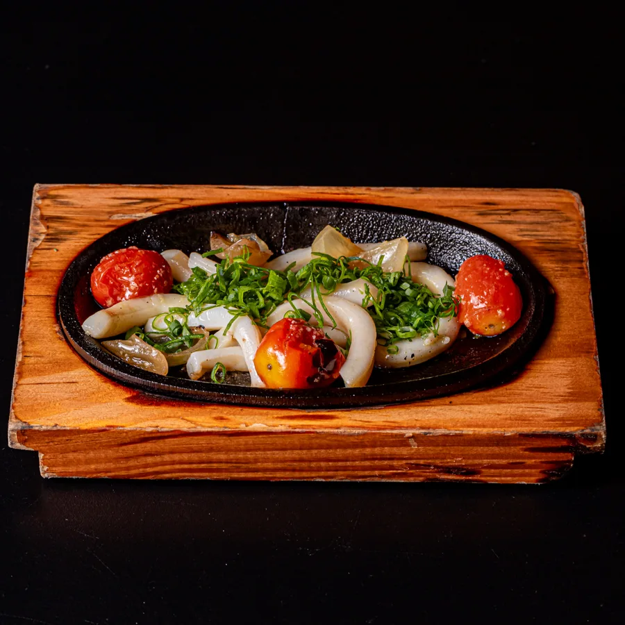 Teppanyaki de lula refogada na manteiga