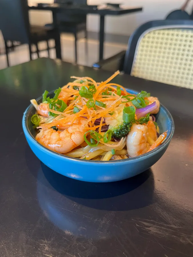 Yakissoba de camarão